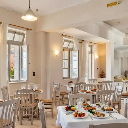 Lume D'oro Syros 酒店 金尼昂